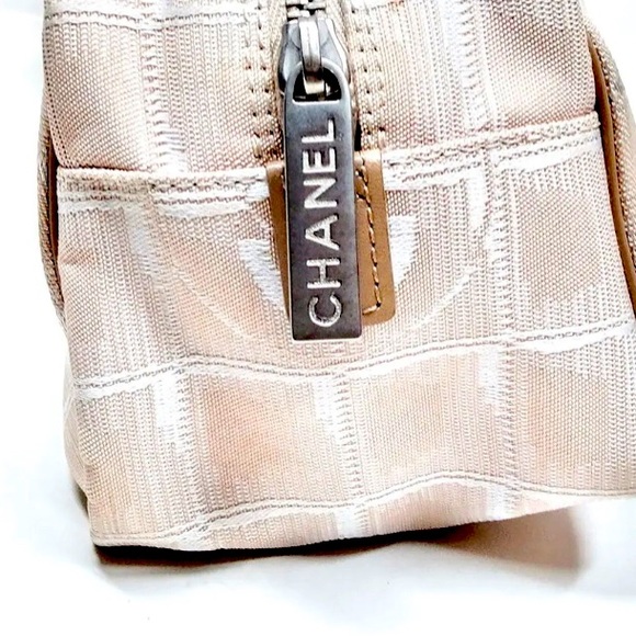 CHANEL Handbag New Travel Line Beige with free CHANEL gift!! - Picture 2 of 8